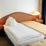 Hotel Altera Pars 3*