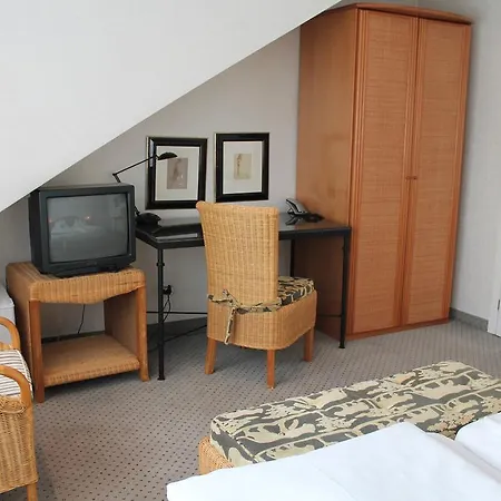 Hotel Altera Pars 3*